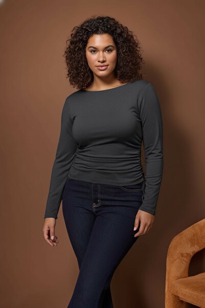 Trendyol Curve Anthrazitfarbene, gerade geschnittene, figurbetonte, elastische Strickbluse mit Kordelzugdetail TBBAW26AF00121