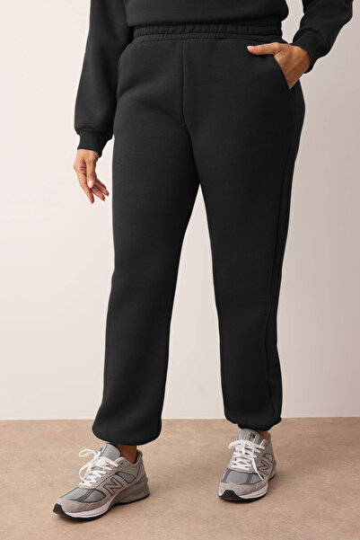 Trendyol Curve Μαύρο Πλεκτό Σετ Φούτερ με Φερμουάρ D ψηλός λαιμός Jogger TBBAW26TS00003