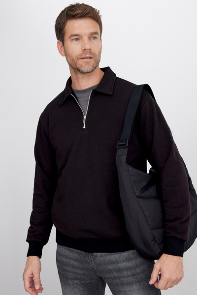 Tudors Men's Relax Fit Comfortable Cut Cotton 3 Thread Zippered Polo Neck Black Sweatshirt