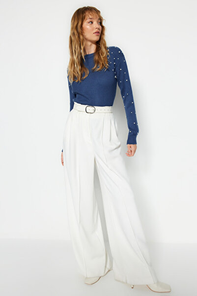 Trendyol Collection Pulover cu detaliu perle albastre cu decolteu rotund TWOAW22KZ1493