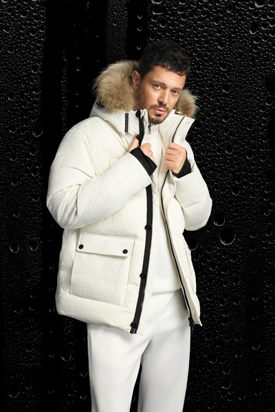 Avva Men's White 100% Goose down Water Repellent Windproof -10 ° C Durable Inflatable Coat A52Y6084