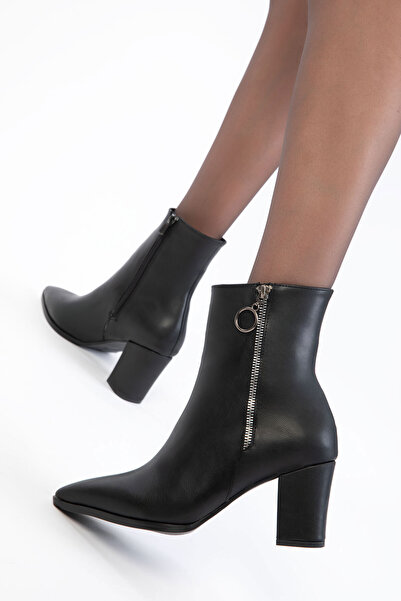 SOHO Black Women's Boots & Booties 21213