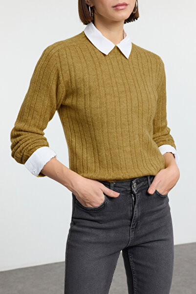 Trendyol Collection Green Soft Textured Stand Collar Knitwear Sweater Tedaw25Kz00041