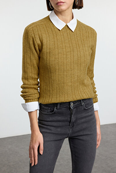 Trendyol Collection Green Soft Textured Stand Collar Knitwear Sweater Tedaw25Kz00041