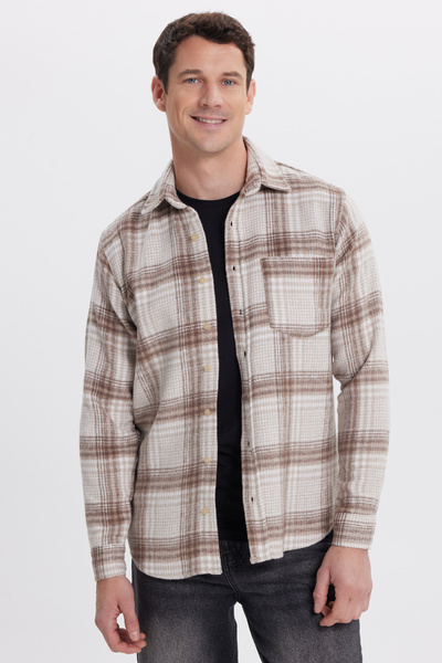 Tudors Men's regular fit classic cut large checkered chest pocket lumberjack shirt
