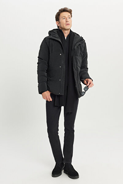 AC&Co / Altınyıldız Classics Men's Black Padded Standard Fit Regular Cut Stand Collar Hooded Jacket with Pocket