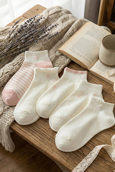 BGK 5 pár puha szívmintás krémszínű női zokni