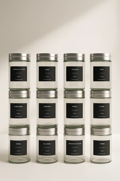 Fhilli بورتلاند - طقم بهارات زجاجي 12 قطعة بغطاء معدني 80 مل مع ملصق هدية