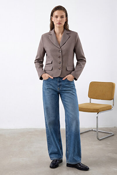 Trendyol Collection Brauner karierter, taillierter, gewebter Blazer TWOAW26BC00010