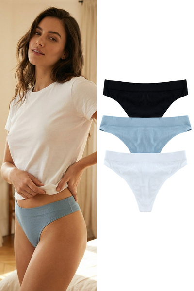 Trendyol Collection 3er-Pack schwarz-weiß-blaue nahtlose Strick-Tanga-Höschen THMAW25KU00021