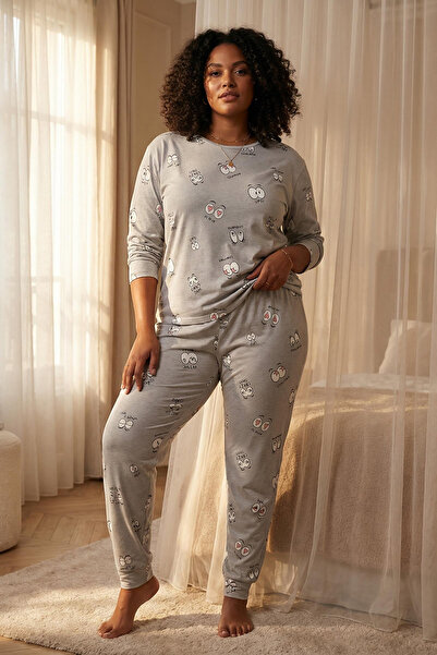 Trendyol Curve Sada šedého vzorovaného trička a pyžama Jogger - TBBAW25AI00010