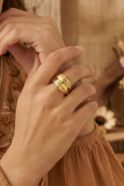 Fiyonk Kuyumculuk 14 Ayar Altın Lumina Yüzük – Işıltısıyla Fark Yaratan Modern Form