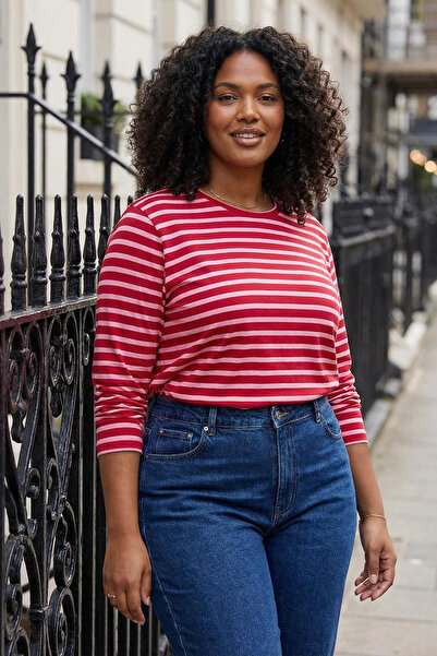 Trendyol Curve Red-Pink Striped Regular/Normal Fit Basic Crew Neck Knitted T-Shirt Tbbaw26Bf00003