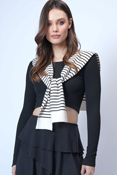 Trend Alaçatı Stili Kadın Siyah Beyaz Kazak Görünümlü Çizgili Triko Şal ALC-X...