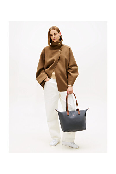 Tommy Hilfiger Dámská šedá kabelka s logem značky, vhodná pro každodenní použ...