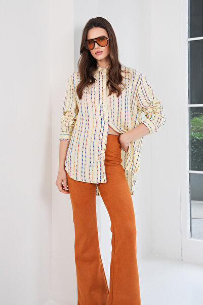 Trend Alaçatı Stili قميص نسائي مطرز باللون الأصفر الزبدي قصة فضفاضة ALC-X14780