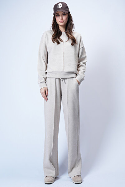 Trend Alaçatı Stili Women's Beige Crew Neck Ribbed Stitching Blouse and Double Pocket Green Trousers Set Alc-X14543