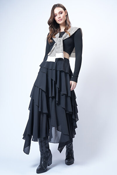 Trend Alaçatı Stili Fusta neagră pentru femei, cu volane, lungime maxi, țesut...