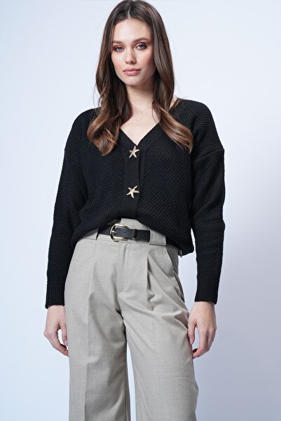Trend Alaçatı Stili Women's Black Gold Button Detailed V-Neck Knitwear Cardig...