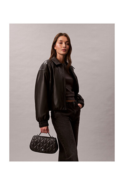 Calvin Klein Prošívaná kabelka s horním uchem