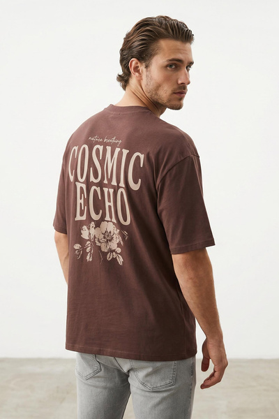 Trendyol Collection Dunkelbraunes, übergroßes bedrucktes Baumwoll-T-Shirt – T...