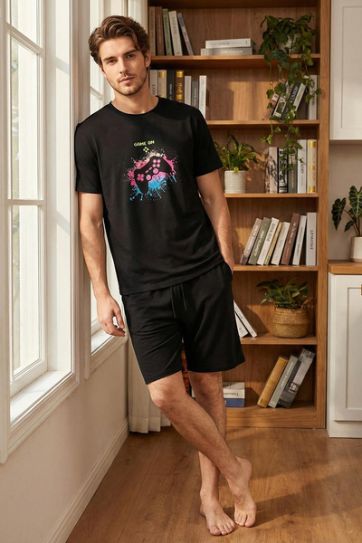 Trendyol Collection Μαύρο κανονικό σετ πιτζάμα με εμπριμέ πλεκτό σορτς TMNSS2...