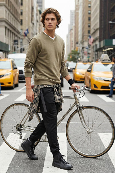 Trendyol Collection Color Block Μαύρο αθλητικό αθλητικό παντελόνι - κανονική εφαρμογή TMNAW25EA00030