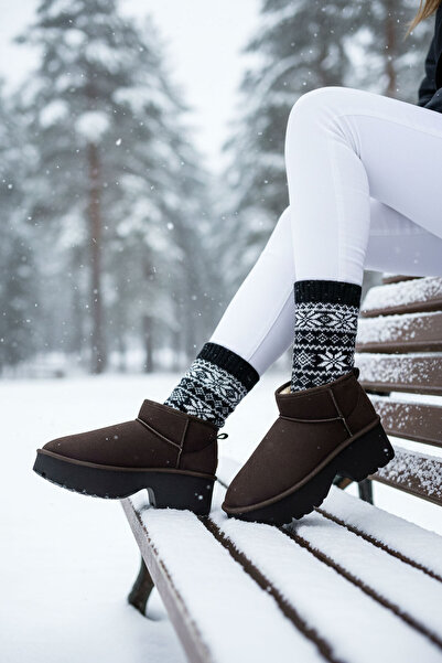 SOHO Braune Wildlederstiefel und Stiefeletten für Damen 21054