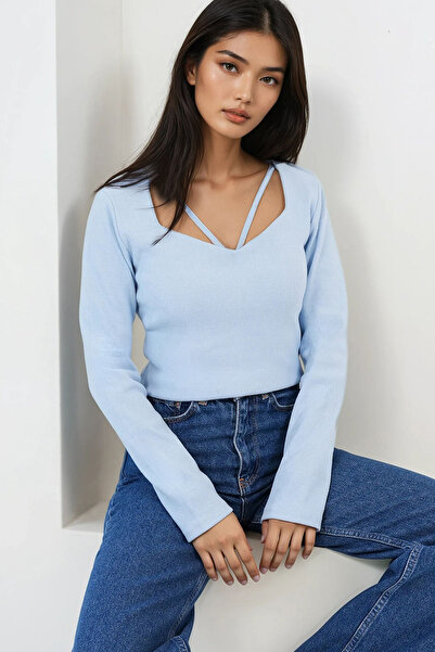 Trend Alaçatı Stili Women's Blue Heart Neck Long Sleeve Knitted Blouse Alc-X1...