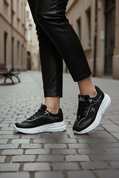 SOHO Schwarz-weißer Damen-Sneaker 20414
