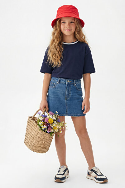 TRENDYOLKIDS Marineblaues Mädchen-Baumwoll-T-Shirt mit regulärer Passform und...