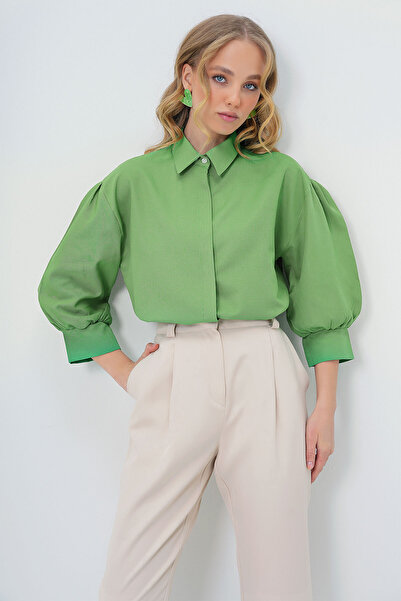Trend Alaçatı Stili Dámska vodovo zelená košeľa s balónovými rukávmi a skrytý...