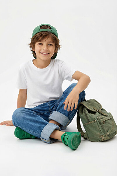 TRENDYOLKIDS Πλεκτό μπλουζάκι Unisex λευκό με λαιμόκοψη - TKDSS24TS00017