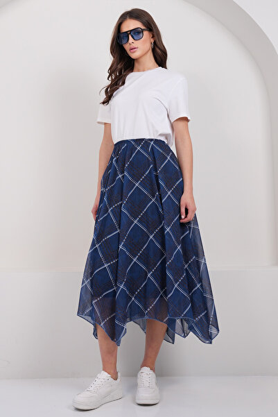 Trend Alaçatı Stili تنورة نسائية من الشيفون ذات تصميم غير متماثل باللون الأزر...