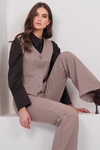 Trend Alaçatı Stili Women's Beige Plaid Patterned Lined Vest Alc-X14927