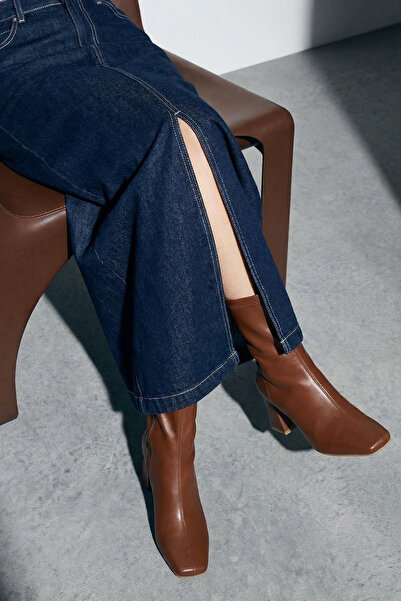 TRENDYOL SHOES حذاء نسائي بكعب عريض 7 سم بسحاب من طابا TAKAW26BO00002