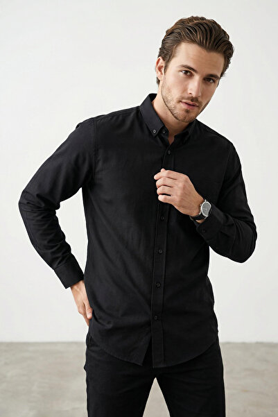 Trendyol Collection Schwarzes Oxford-Herrenhemd mit normaler Passform und lei...