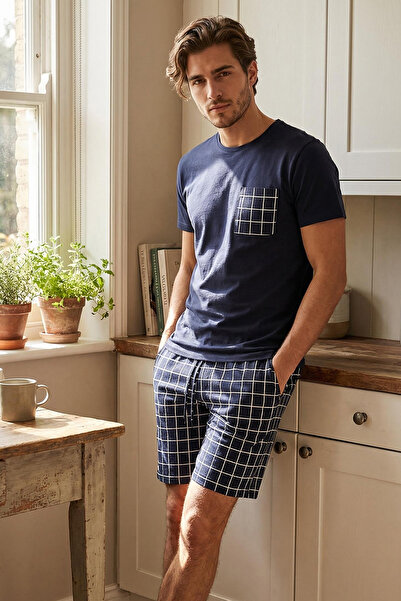 Trendyol Collection Sötétkék normál szabású kockás kötött rövidnadrág pizsama...