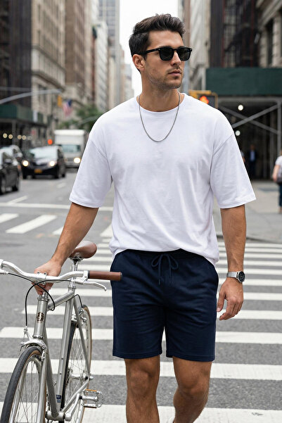 Trendyol Collection Navy Blue Regular Cut Shorts&Bermuda - Tmnss20Sr0068