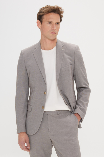 ALTINYILDIZ CLASSICS بدلة مخططة ذات ياقة أحادية بقصة ضيقة للرجال من فرو المنك