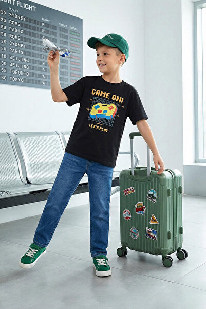 TRENDYOLKIDS Μαύρο αγόρι 100% βαμβακερό πλεκτό μπλουζάκι με στάμπα TKDSS25TS0...