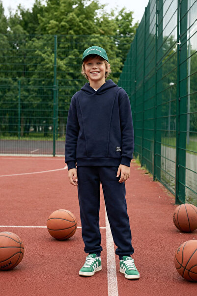 TRENDYOLKIDS Hanorac și pantaloni de trening pentru băieți, din bumbac, cu gl...