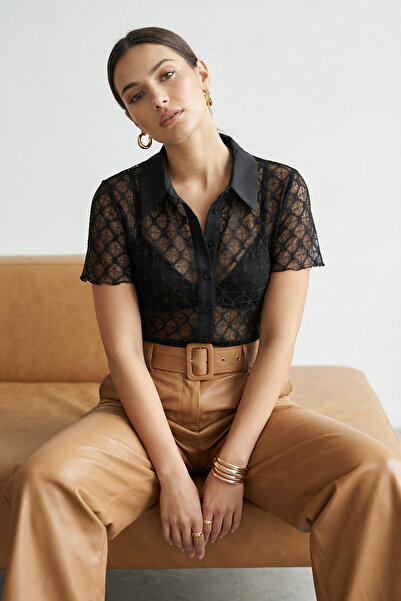 Trendyol Collection Schwarzer Spitzenstoff, halbe Ärmel, normale Passform, ge...