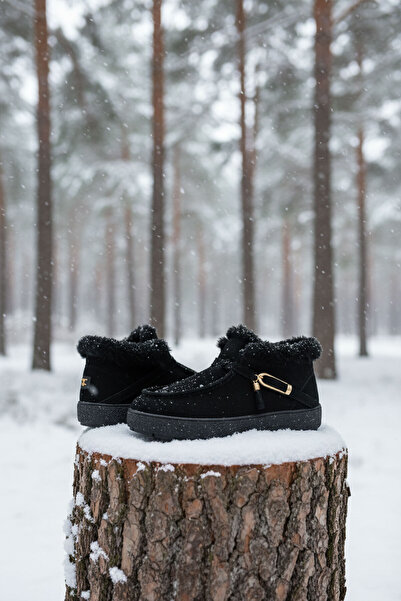 SOHO Damenstiefel und Stiefeletten aus schwarzem Wildleder 21133