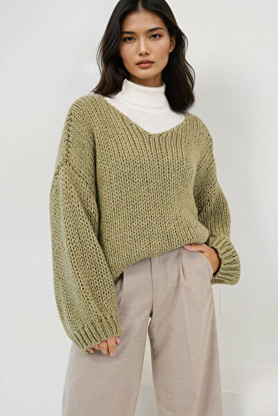 Trend Alaçatı Stili Women's Khaki V-Neck Thick Thessaloniki Braided Soft Text...