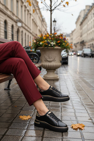 SOHO Schwarz-Gold-Schwarz Damen Sneaker 20810