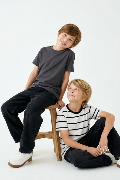 TRENDYOLKIDS Anthracite- Ecru 2-pack Boy Basic- ριγέ κανονική εφαρμογή κοντομ...