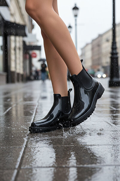 SOHO Чорні жіночі черевики та ботильйони 20931