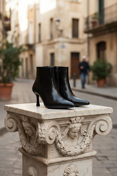 SOHO Schwarze, matte Damenstiefel und Stiefeletten 21027