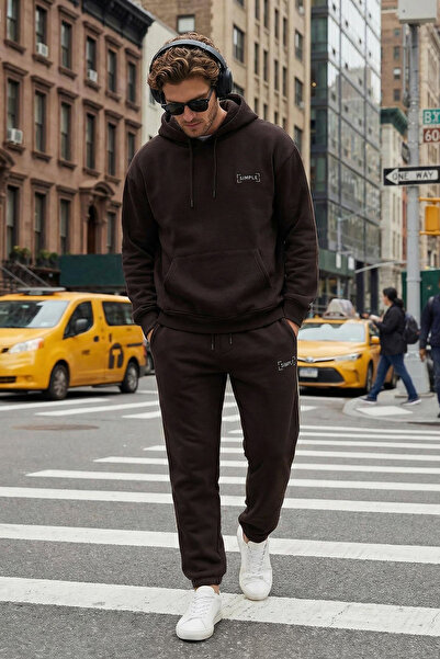 Trendyol Collection Braunes, besticktes, übergroßes Fleece-Sweatshirt-Kapuzen-Trainingsanzug-Set – TMNAW24EM00000